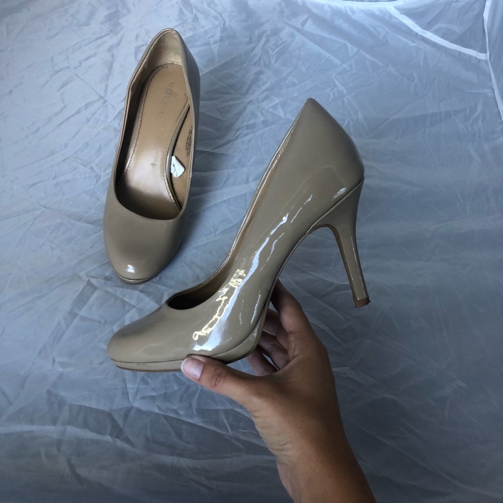 Merona shiny beige heels | size 6